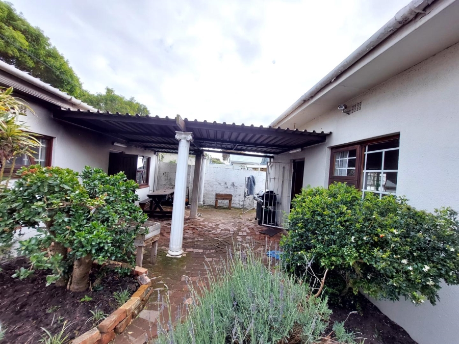 To Let 3 Bedroom Property for Rent in Claremont Western Cape